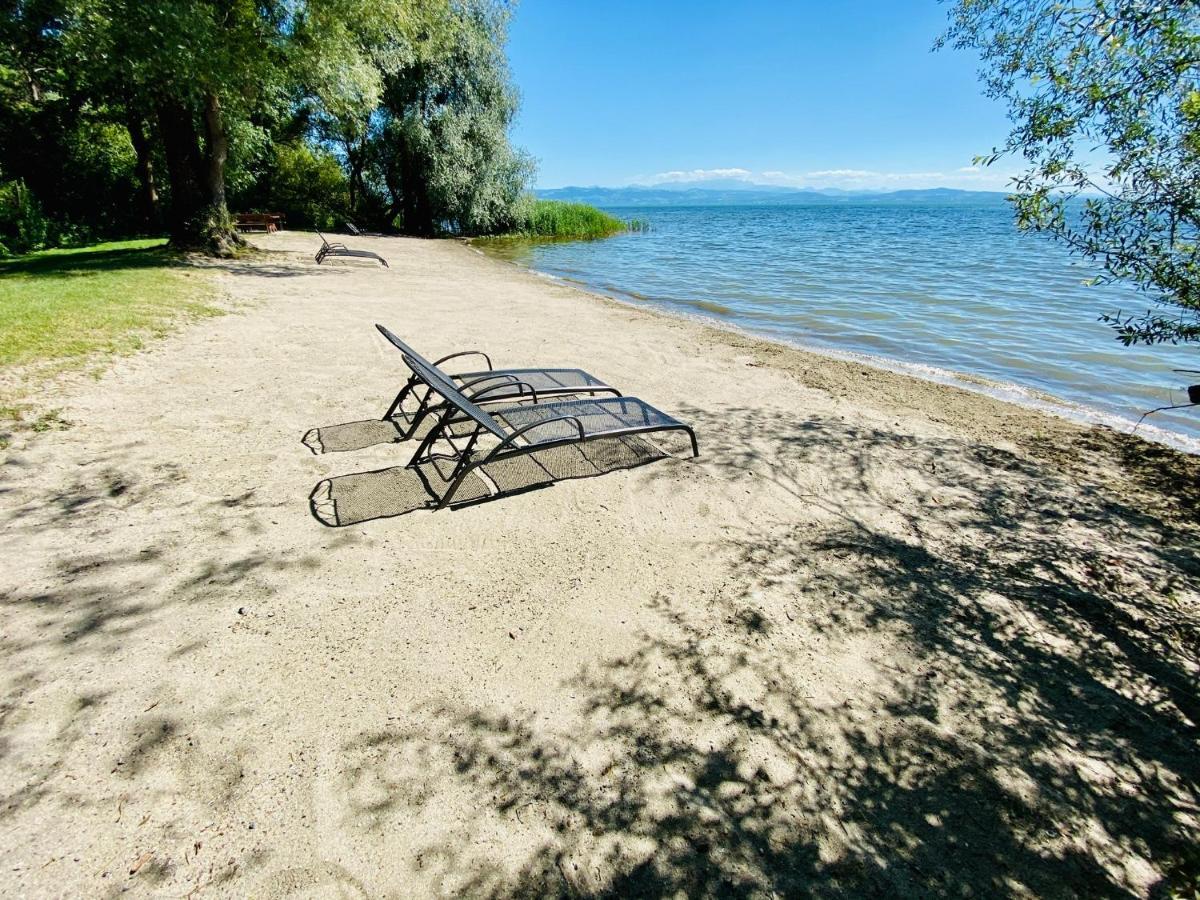 Ferien-Apartment Eisvogel Im Naturschutzgebiet Mit Privatstrand Friedrichshafen Exterior photo